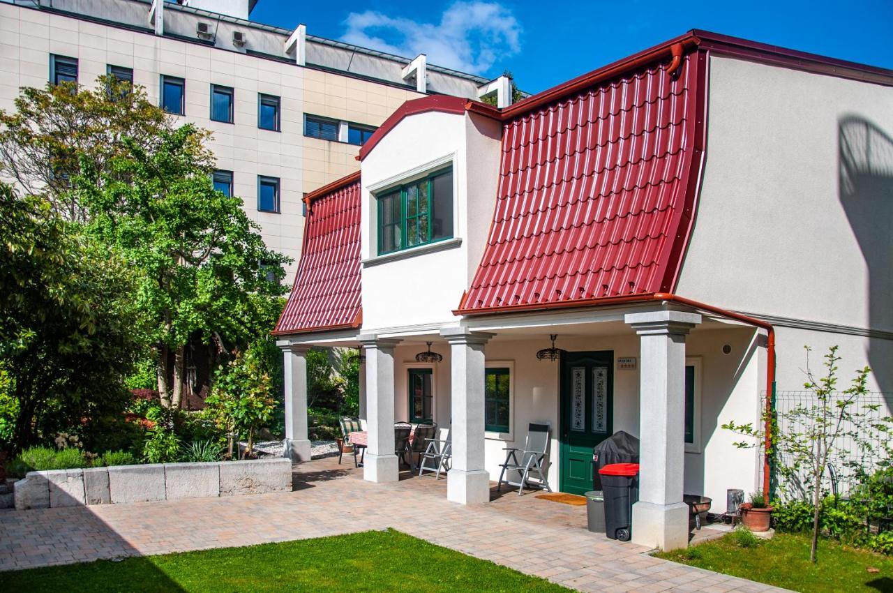 Entire House In The Center Of Ljubljana - Free Parking - Dragon Garden Pavilion Ljubljana Exterior photo